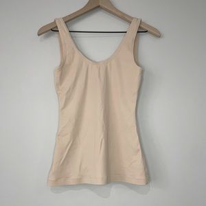 Jaclyn Smith nude shape wear tank top